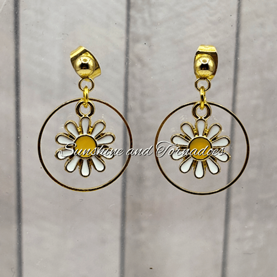 Handmade Gold Daisy Hoop Earrings - Floral Drop Earrings - Daisy Jewellery Gift 