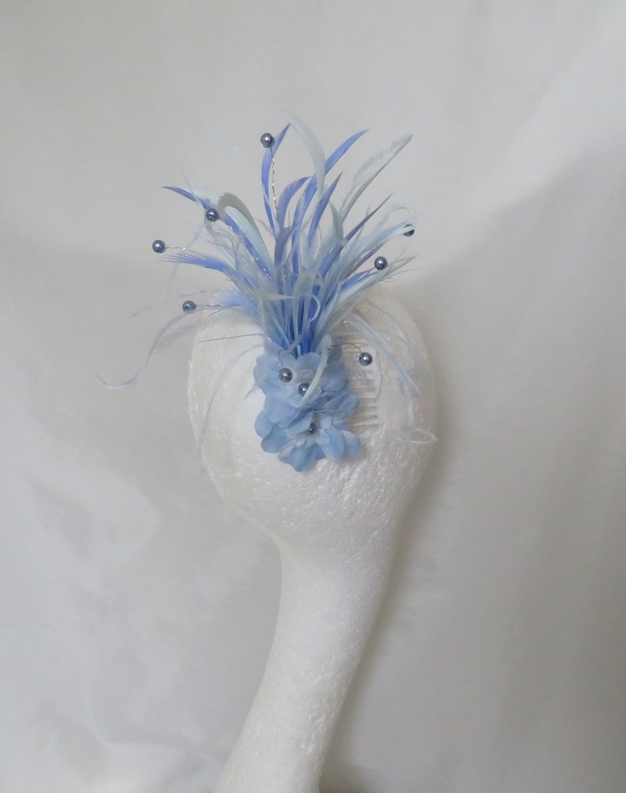 Pale Blue and Periwinkle Feather Flower & Pearl Comb Fascinator 
