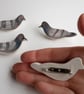 Ceramic pigeon brooch - Image 4