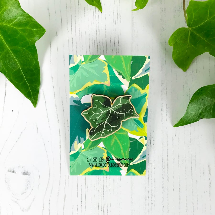 Ivy Leaf Wooden Lapel Pin