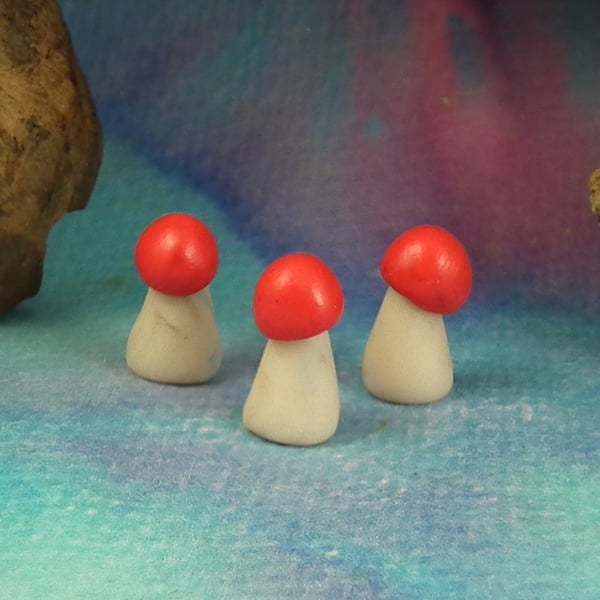 Trio of Toadstools ... Magic! OOAK Sculpt by artist Ann Galvin