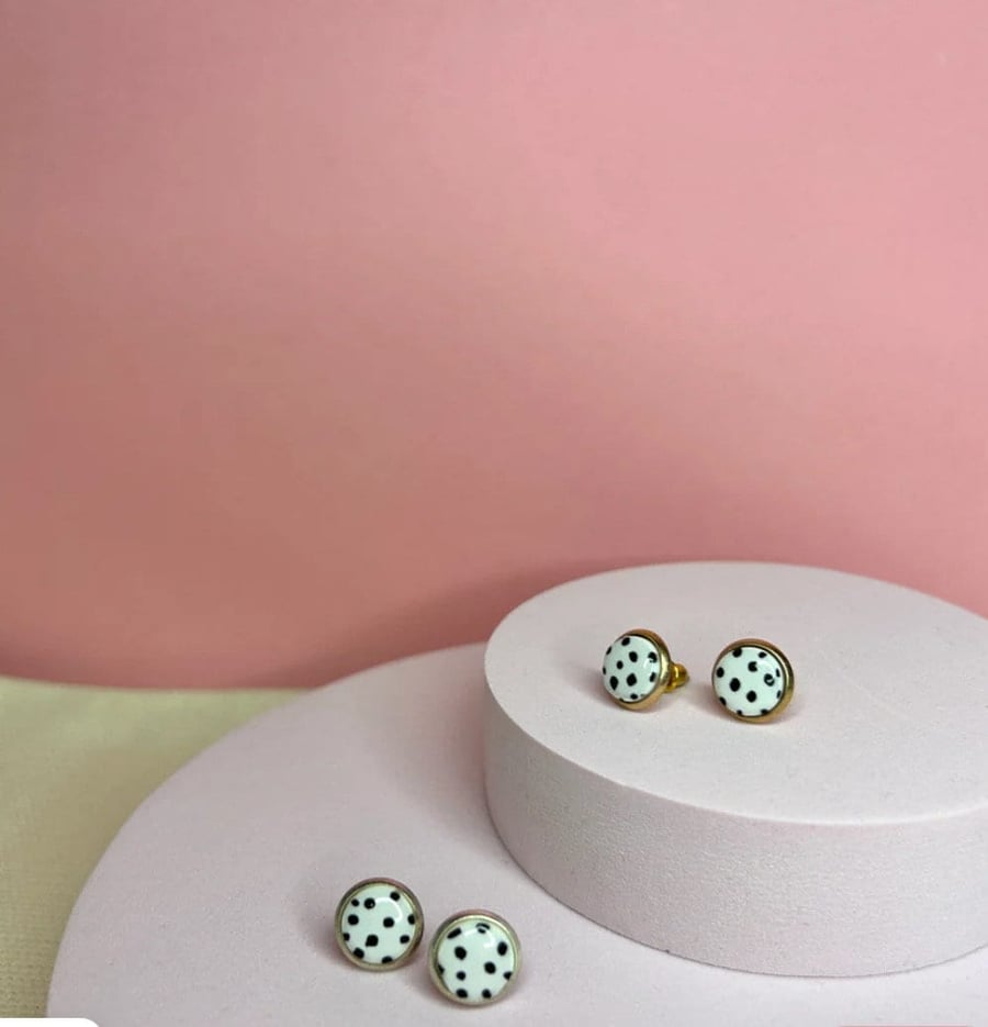 Dalmatian silver studs, small studs, bezel studs, small earrings, everyday earri