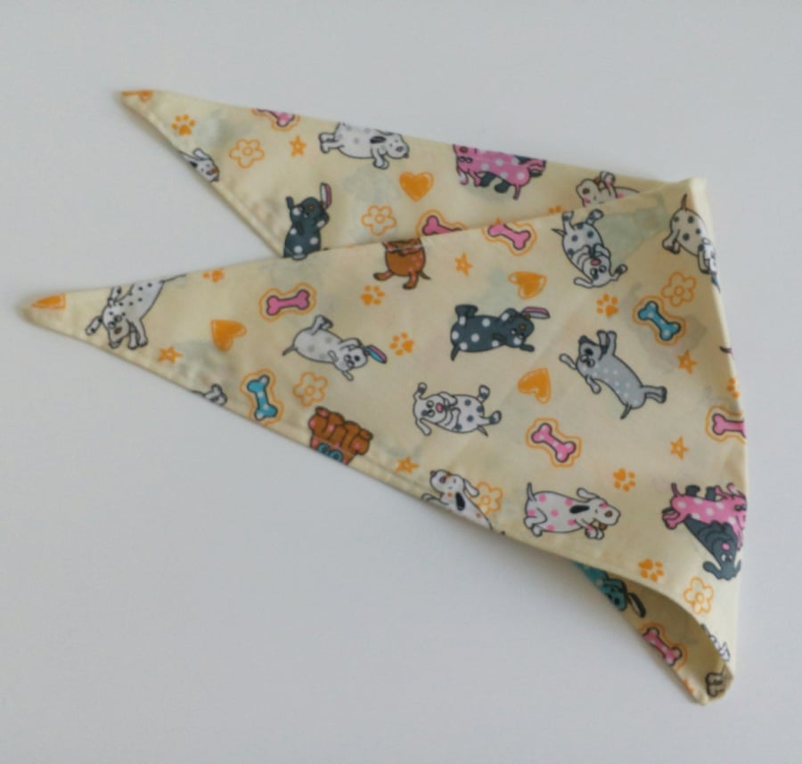 Dog Bandana, small size, 11"-15", dogs, bones, neckerchief style, reversible