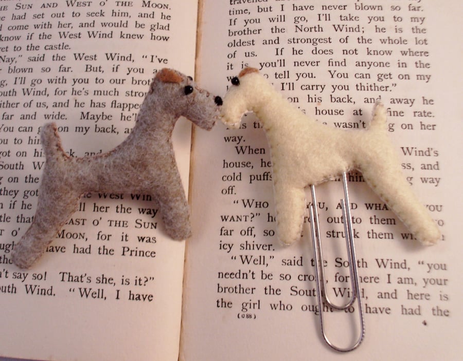 Felt dog planner clip,felt brooch,planner accessories,fox terrier,bookmark,diary