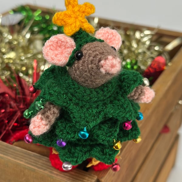 Crochet Christmas mouse