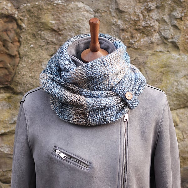 SCARF, knitted infinity loop scarf, chunky blue grey beige mix womens cowl