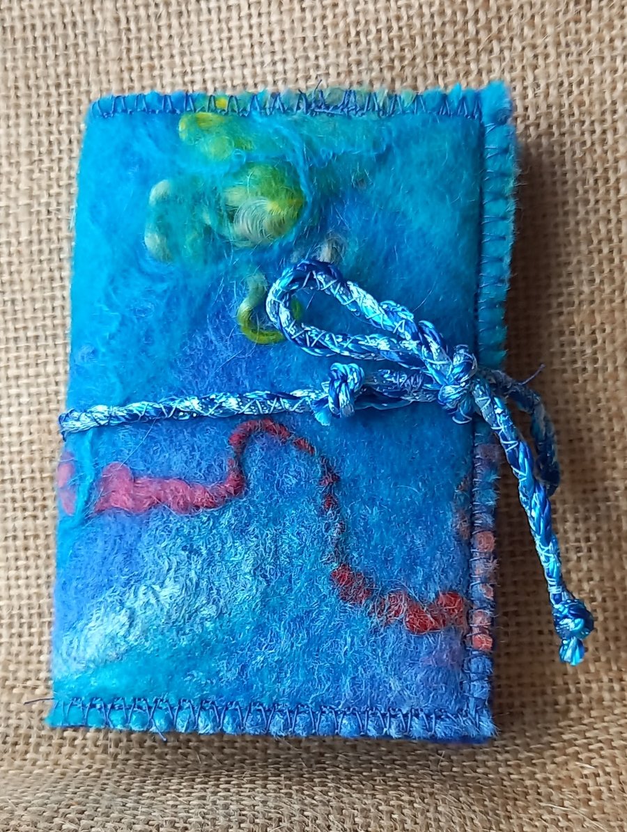 Handmade Felt Needle Case – Handmade Needle Book for Sewing Needles & Pins 