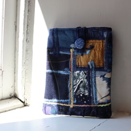 Kindle case in mixed textiles