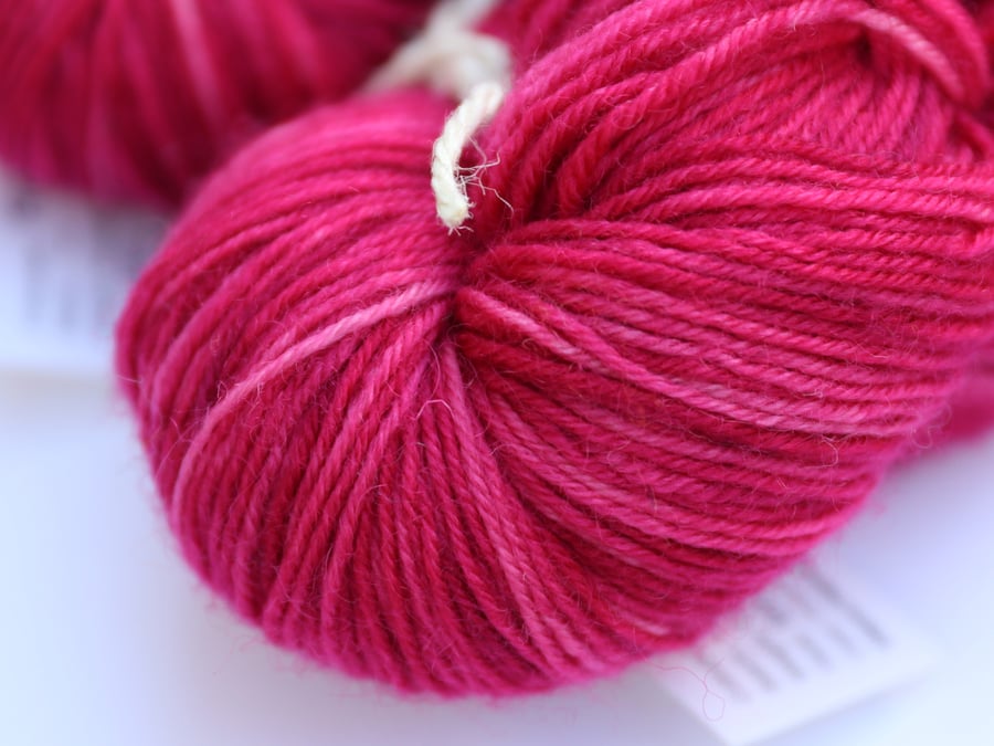 SALE: Fiery Rose - Superwash Bluefaced Leicester 4 ply yarn