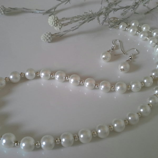 Ivory White Shell Pearl Gift Set Silver Plate