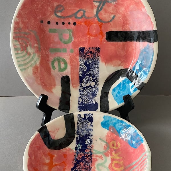 Multicoloured floral Pie & Cake ceramic plates. 