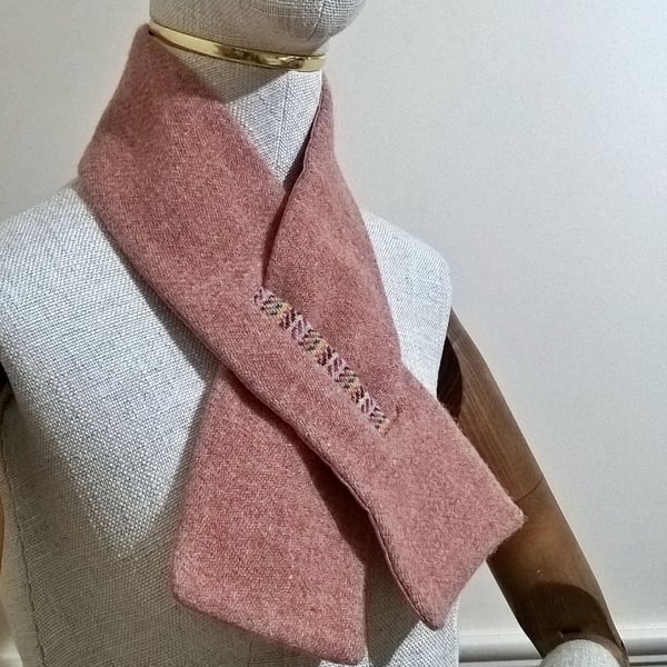 Keyhole Wool Scarf in Pink Harris Tweed pull through neck warmer