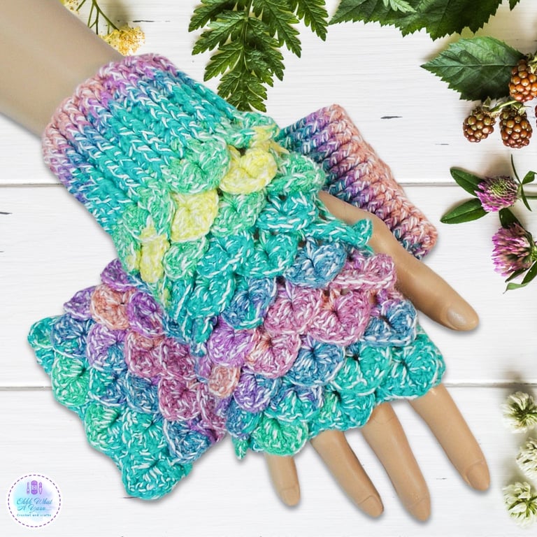 Crochet gloves. Pastel shades dragon scale gloves. Green fingerless gloves.