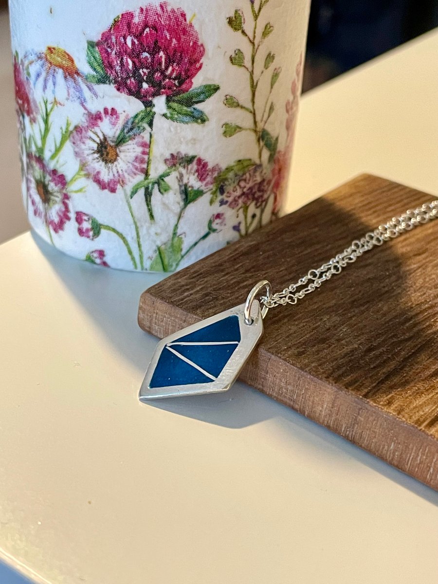 Blue lines pendant