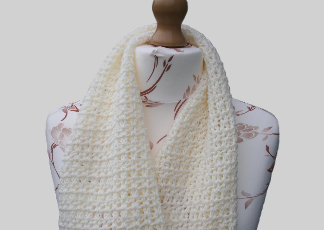  Classic Cream Shade Tassel Scarf -  Elegant Crocheted Scarf - Indoor Scarf