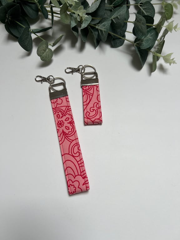 Key Fob Wristlet Set in Red Patterned Floral Fabric, Bag Strap, Key Ring