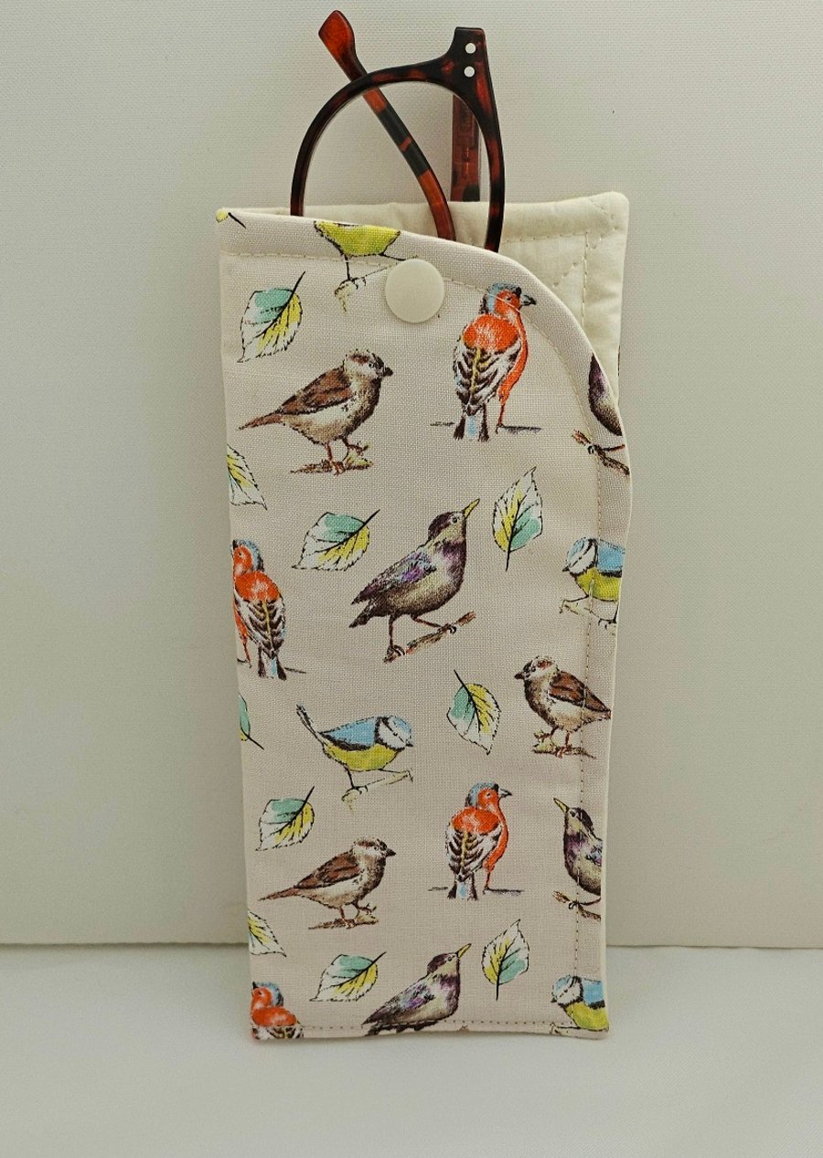 Birds fabric glasses case.