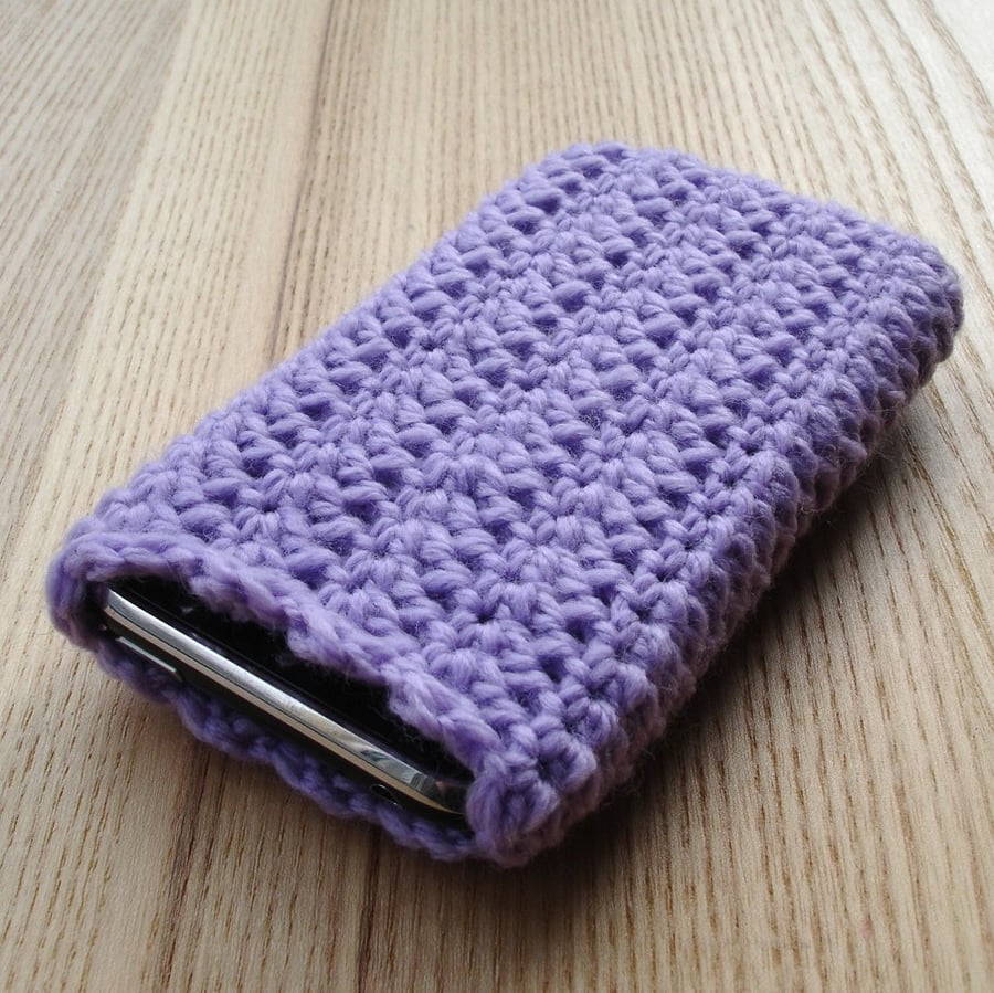 Crochet Mobile Phone Cozy in Lilac