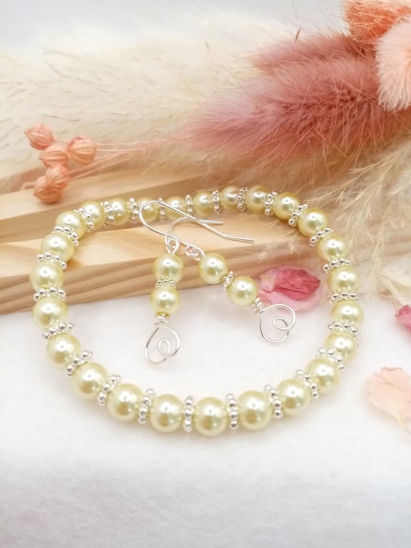 Lemon Chiffon Pearl Earring & Bracelet Gift Set, Love Heart Drops, Gift Boxed