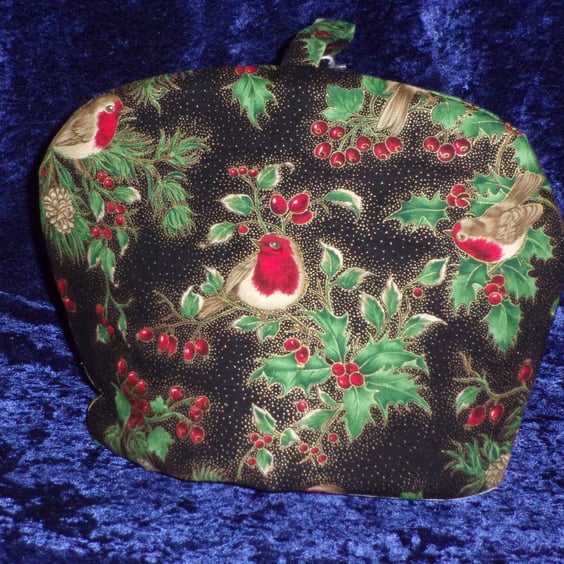 Robins and Holly on Black Small Christmas Tea Cosy