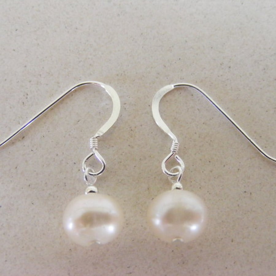 Freshwater pearl earrings