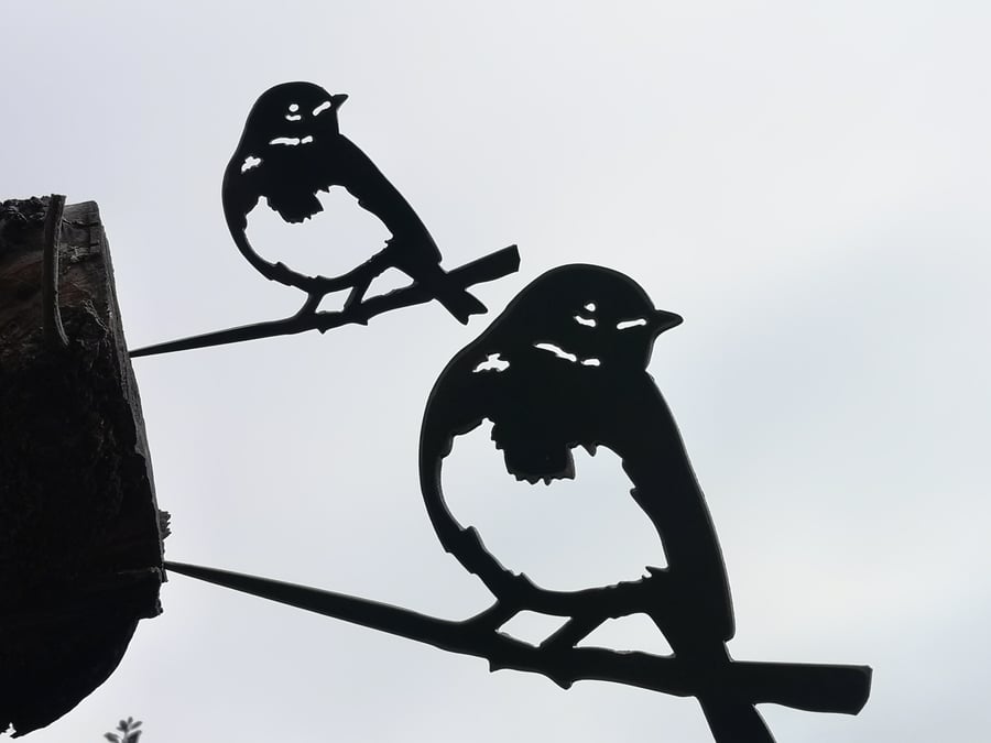 Metal Bird Silhouettes - Robin
