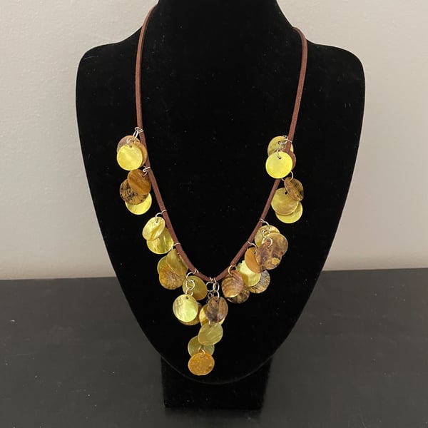 'Yolande' Gold Shell Necklace