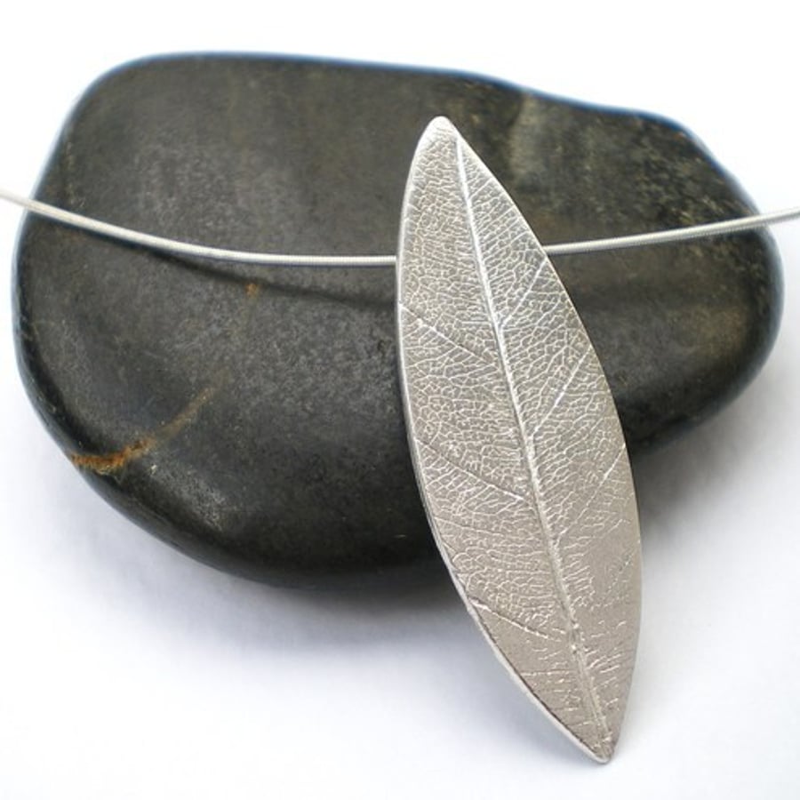 Leaf Texture Silver Pendant