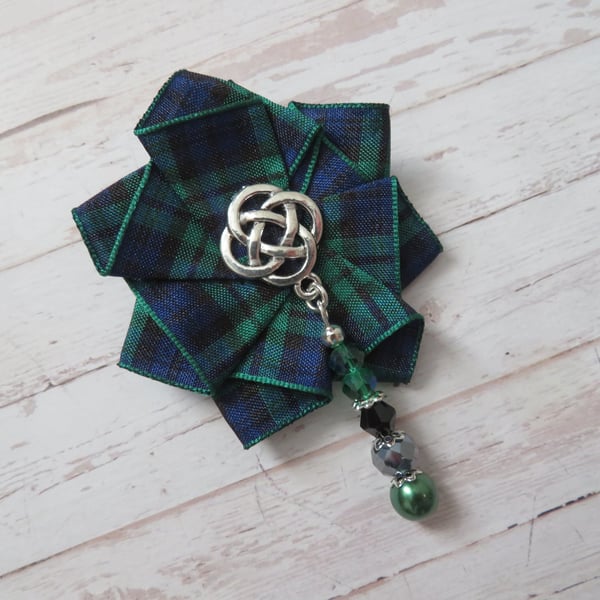 Small Black Watch Tartan Ruffle Rosette Beaded Celtic Brooch Pin 