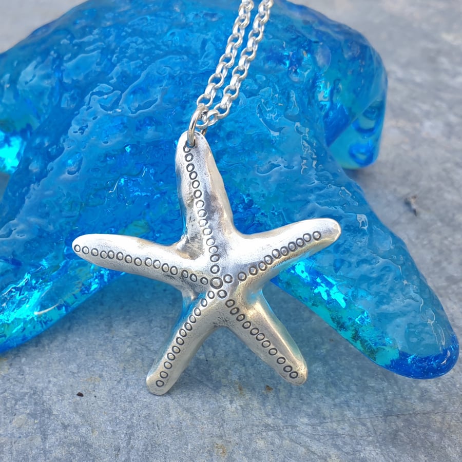 Silver starfish pendant