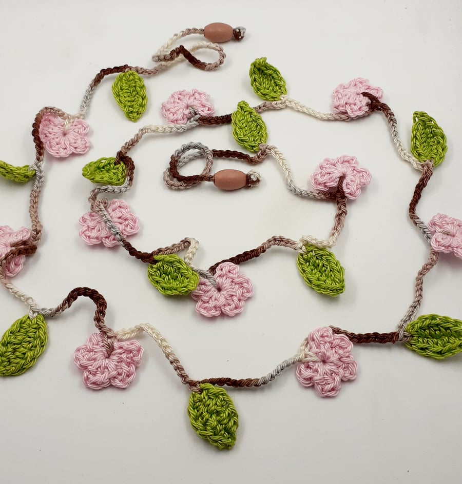 Crochet  Pink Blossom Garland 