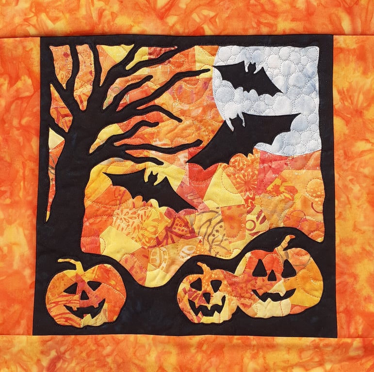 Bats & Pumpkin Halloween Pattern Art Quilt 