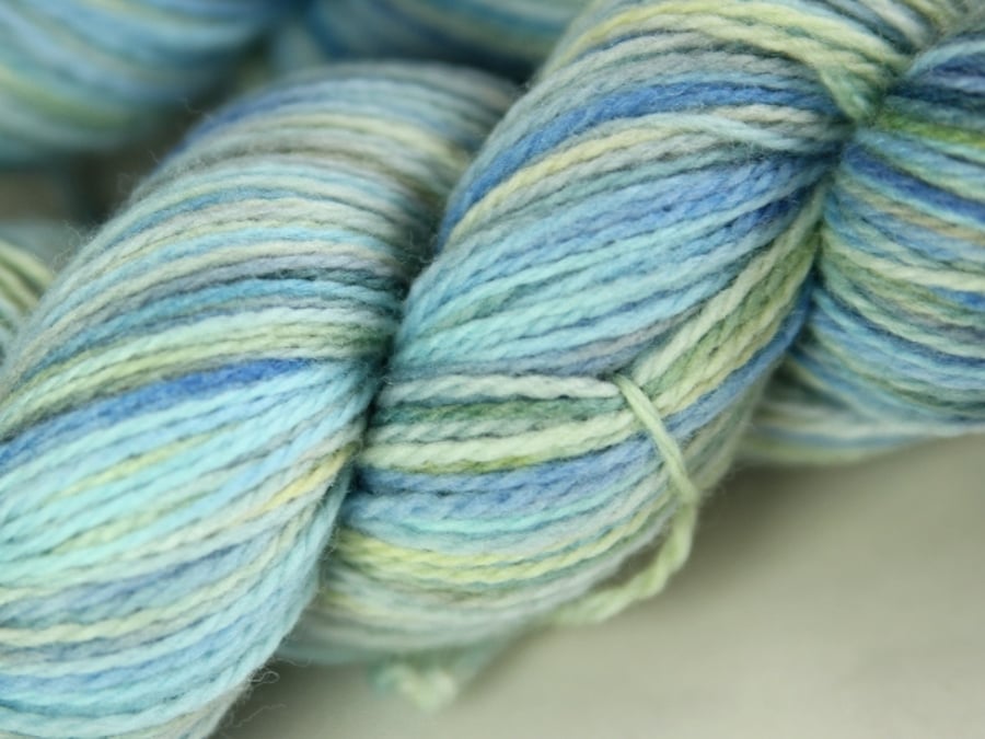 SALE: Spring Breeze - Sportweight merino yarn