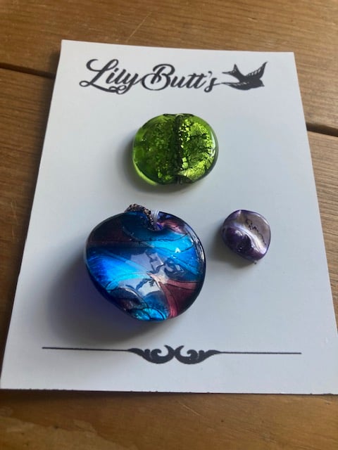 3 Vintage Glass Pendants Beads