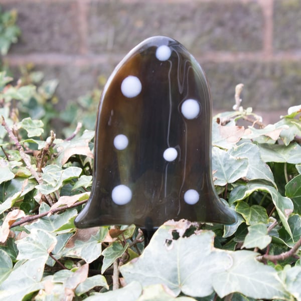 Streaky Brown Toadstool - Garden Ornament