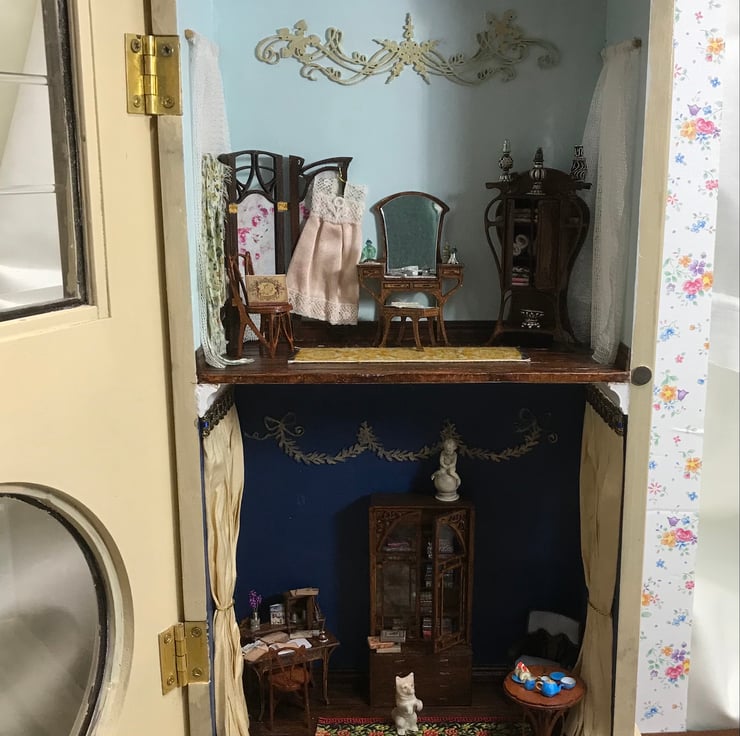 La Petite Maison 1 24th scale Shabby chic dol. Folksy