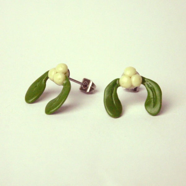 Mistletoe stud earrings
