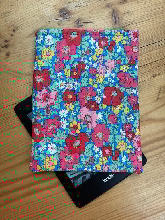 Liberty Cosmos Flower Print Quilted Fabric Sleeve For 6 Inch Kindle Paperwhite 