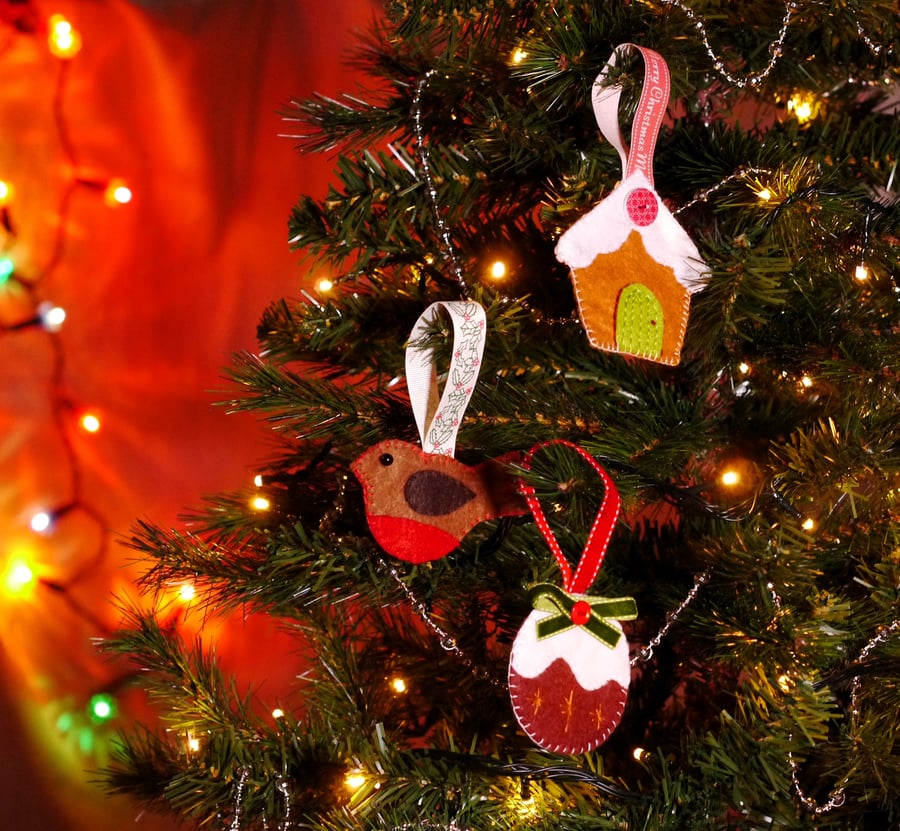 Festive felt decoration trio, Gingerbread house, Robin, Pudding
