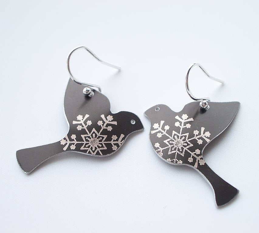 Christmas dove earrings in black with snowflake print