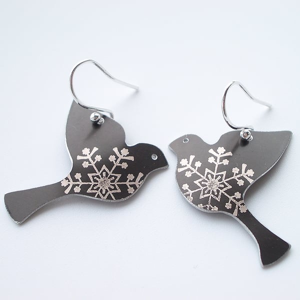 Christmas dove earrings in black with snowflake print
