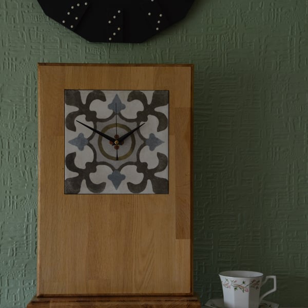 Mantel Clock