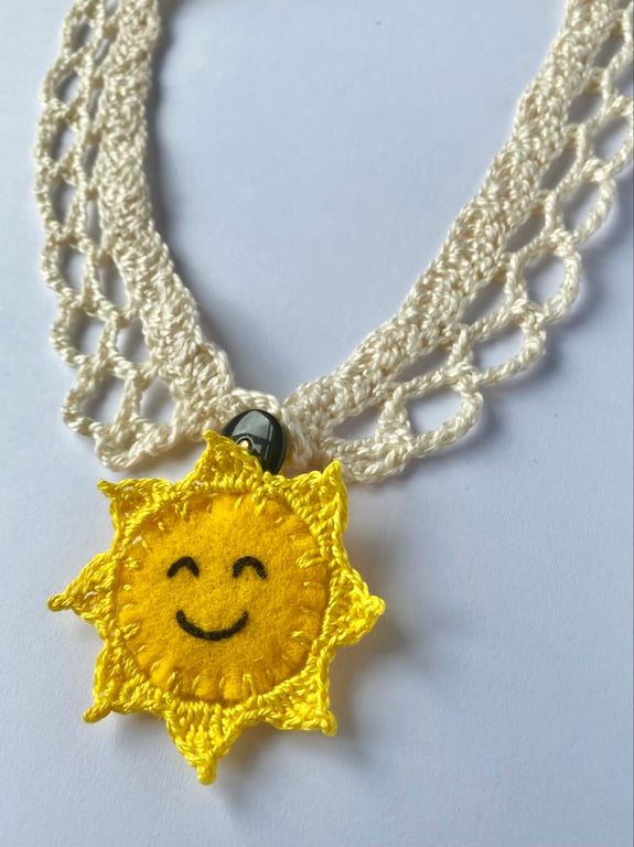 Crochet Lace Collar With Wool Felt Embroidered Smiley Sun Pendant