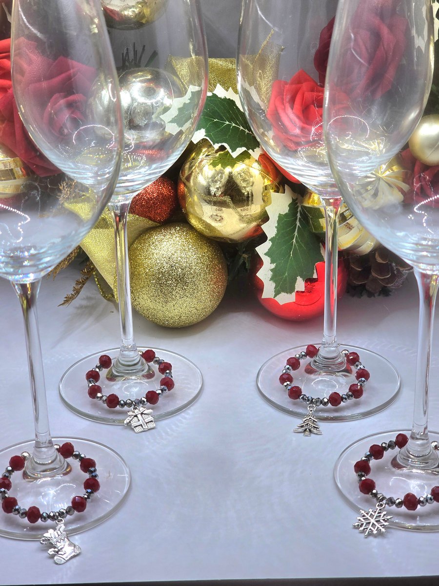 4 Pack Christmas Wine Glass Charms - Tree, Stocking, Gift, Snowflake