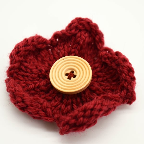 Hand knitted flower brooch pin - Wine Red and wood