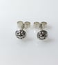 Tiny sterling silver daisy stud earrings - Image 3