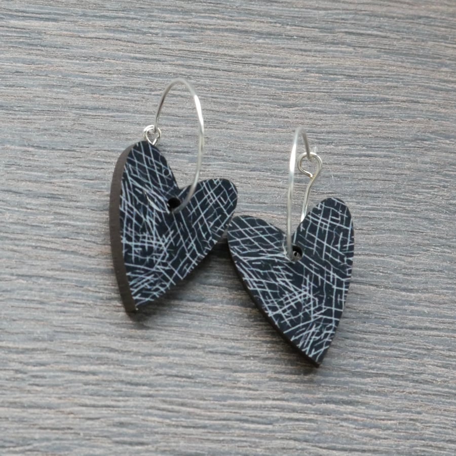 Textured Black Heart Charm Hoop Dangle Earrings