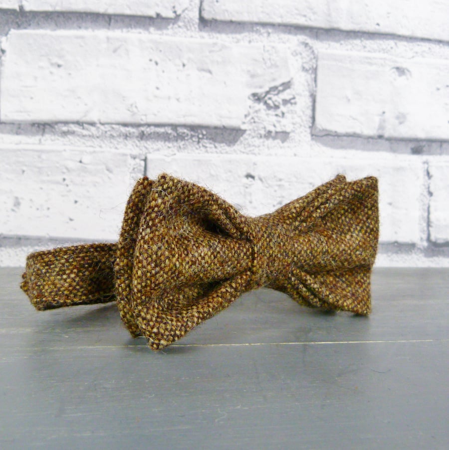 Boys Bow Tie - Brown Yorkshire Birdseye Tweed 
