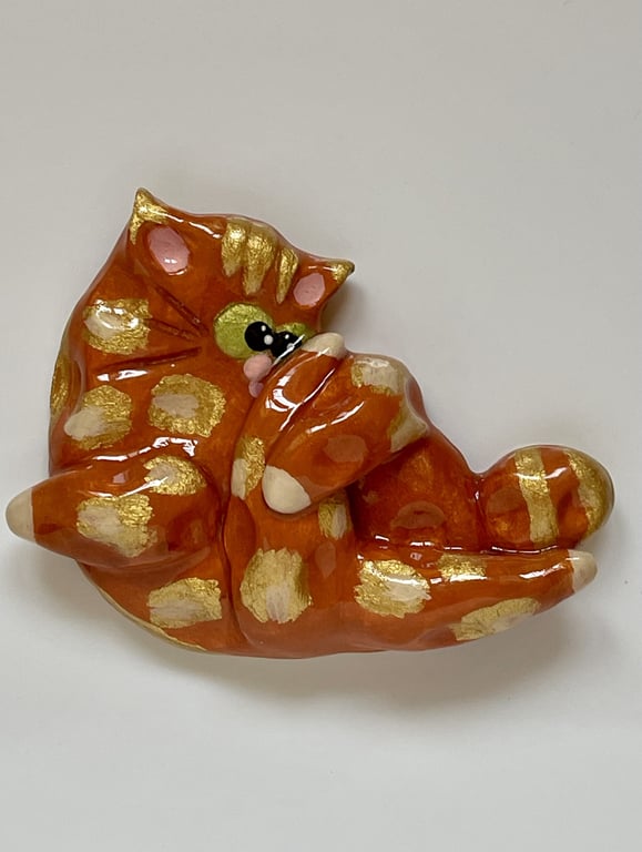 Hand Made Ginger Grooming Cat Magnet