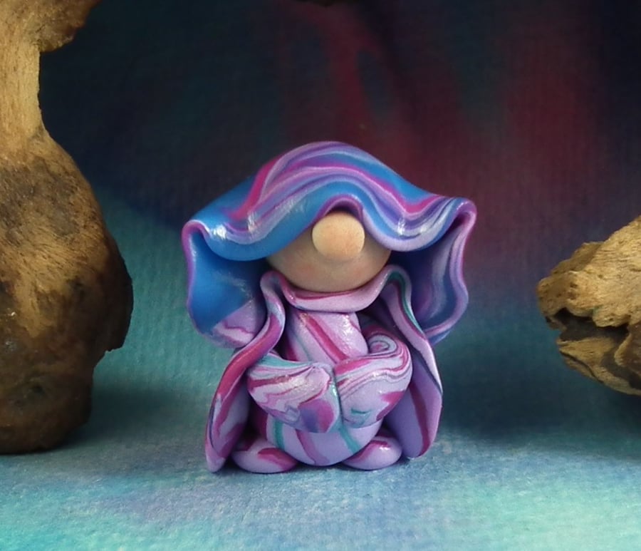 Little-Known-Gnome Master of Stealth OOAK Sculpt by Ann Galvin